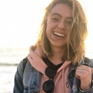 Meet your Posher, Bobbie